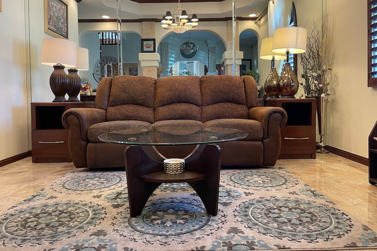 Lovely Villa Again gallery image 4