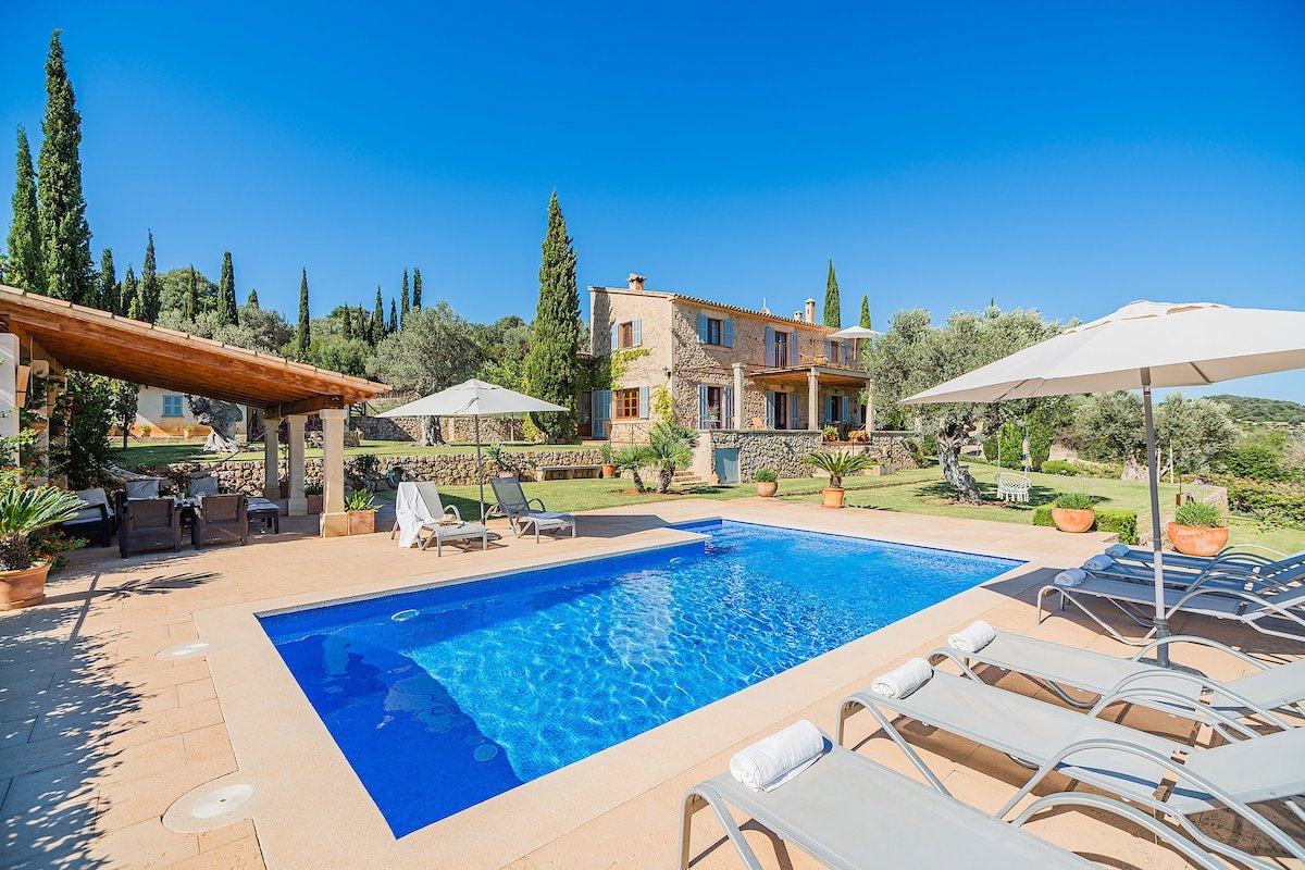 Beautiful Villa for a family holiday in Pollensa gallery image 2