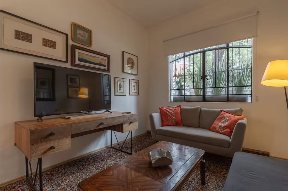 Cozy 3BR home in Condesa gallery image 4
