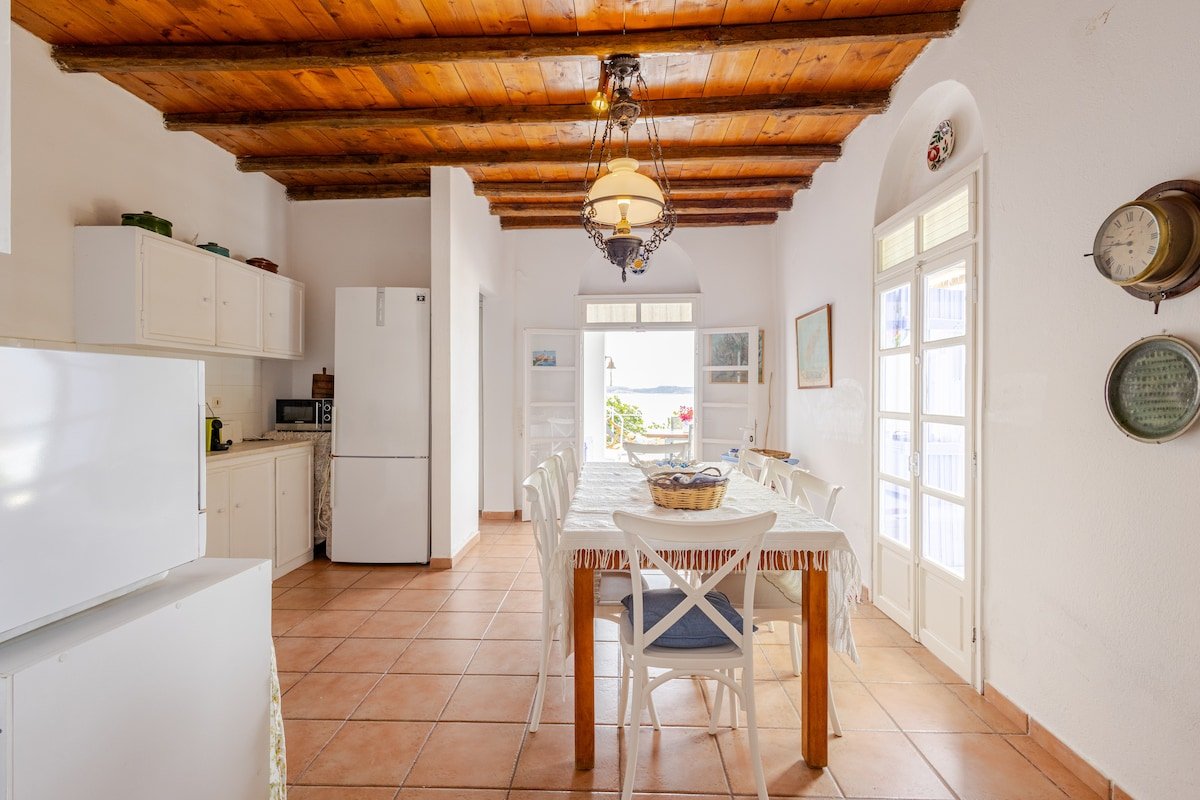 Beautiful Villa Amazing Sea View! gallery image 4