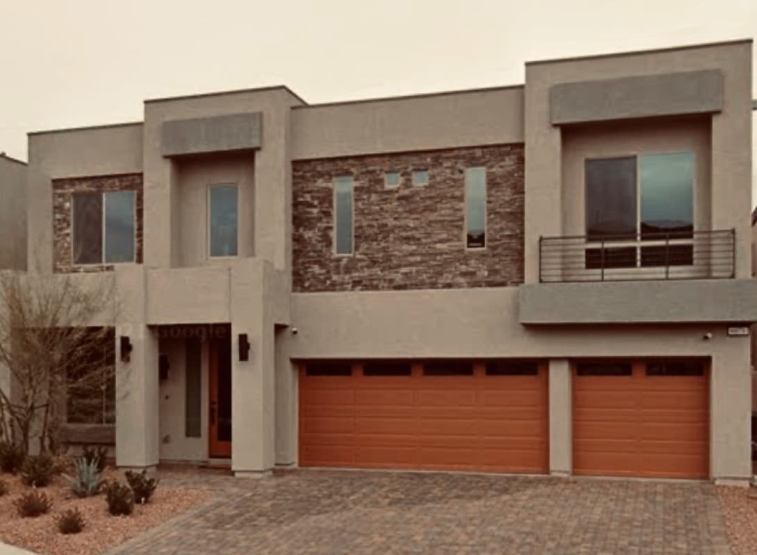 2020 luxury home with 3952 SF of living space gallery image 2