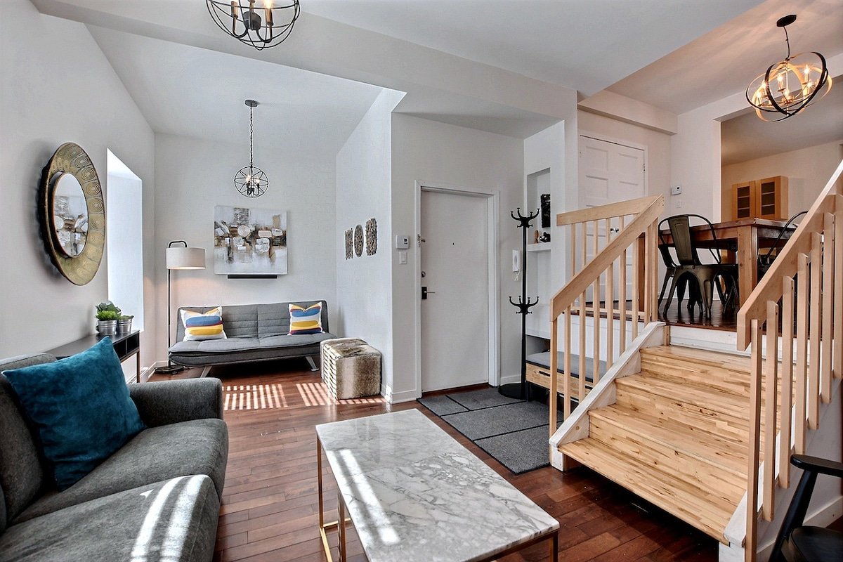 5BDR Loft Downtown w/ Private Rooftop Deck gallery image 4