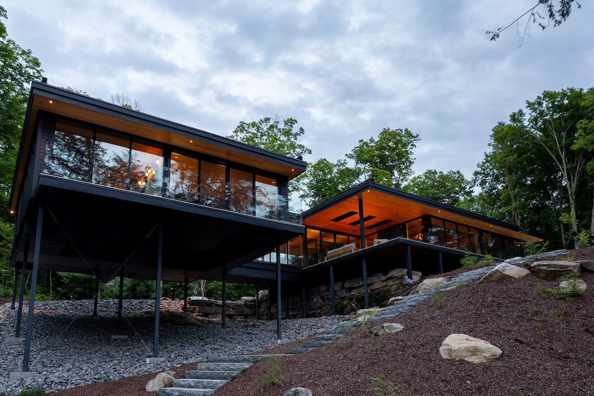 NEW – BirchHouse – Modern Lakefront Luxury