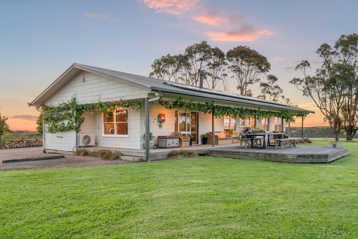 12 Apostles Farmstay family and pet friendly gallery image 3