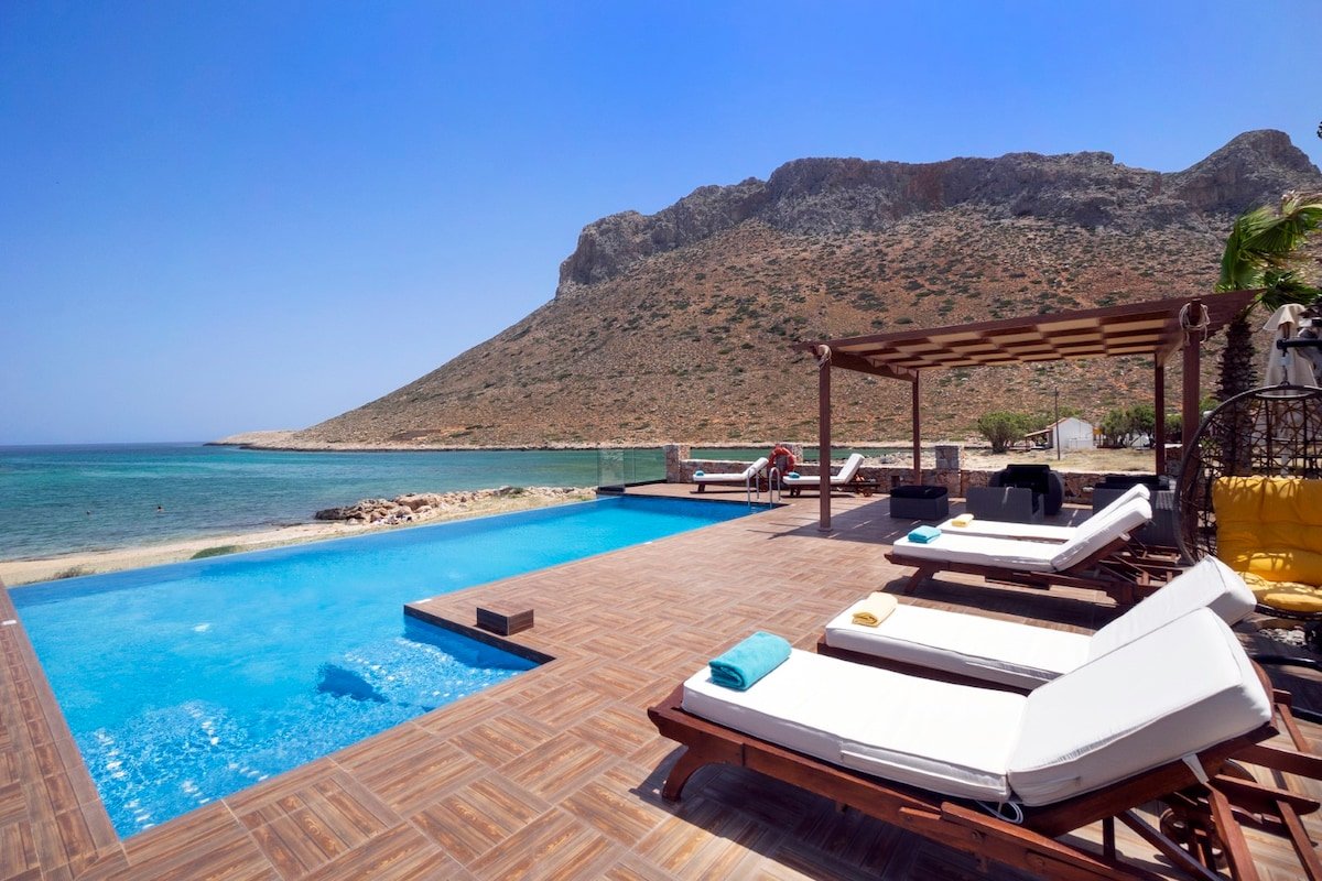 Beach front*Walk to Restaurant*Hydromassage*Basket gallery image 5