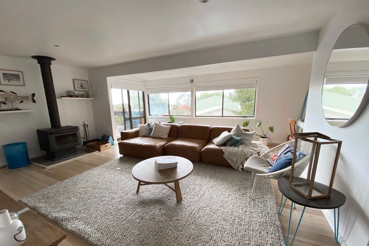 The Woods at Aireys, family friendly beach house gallery image 4