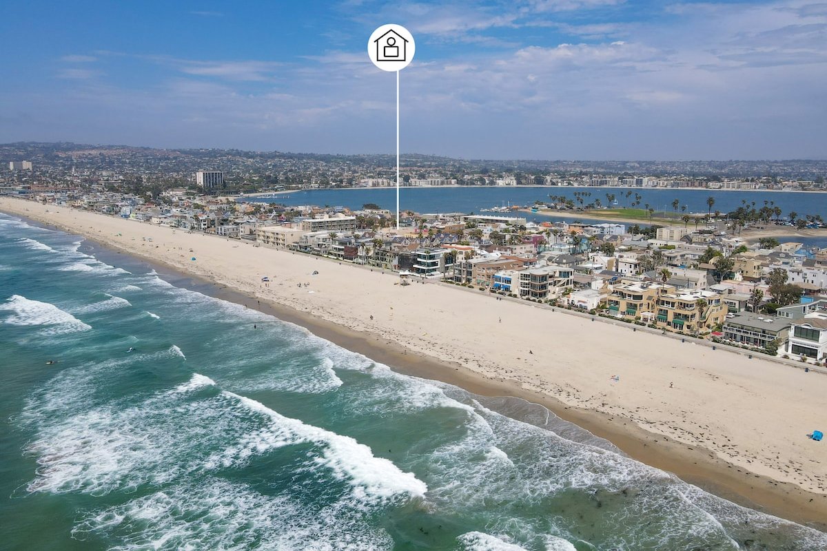 Huge 6/Bed 6/Bath Steps From the Beach gallery image 3