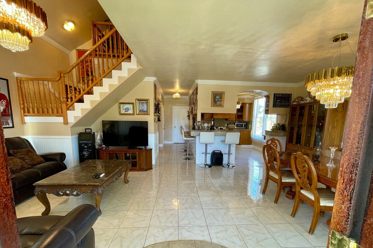 Santa Clara Central House gallery image 3