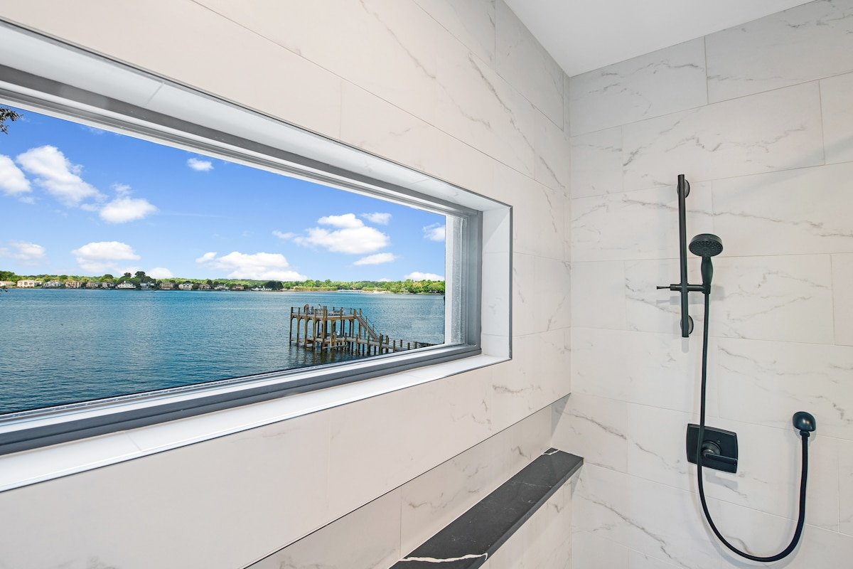 Sterling on Strawpocket gallery image 5