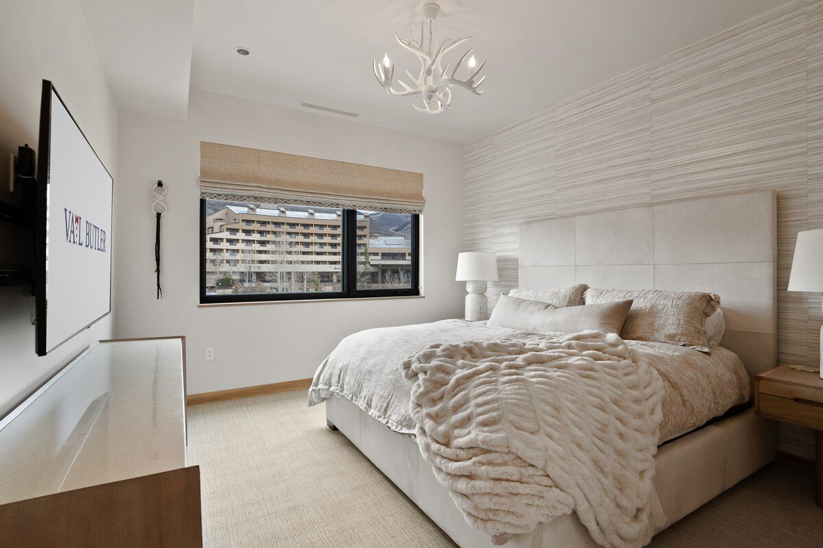 Riverfront Lodge walk to lift, Westin amenities gallery image 2