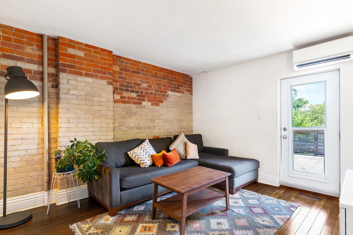 Historic Edwardian Gem in Downtown Toronto gallery image 2