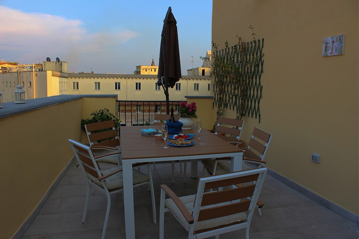 DIMORA S.CHIARA: the quiet in the heart of Napoli. gallery image 4