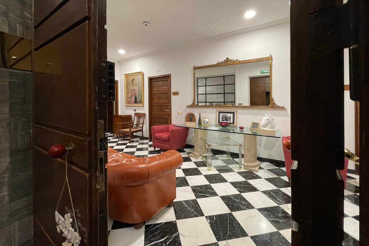 A PLUS Rome flat near theTrevi Fountain+parking