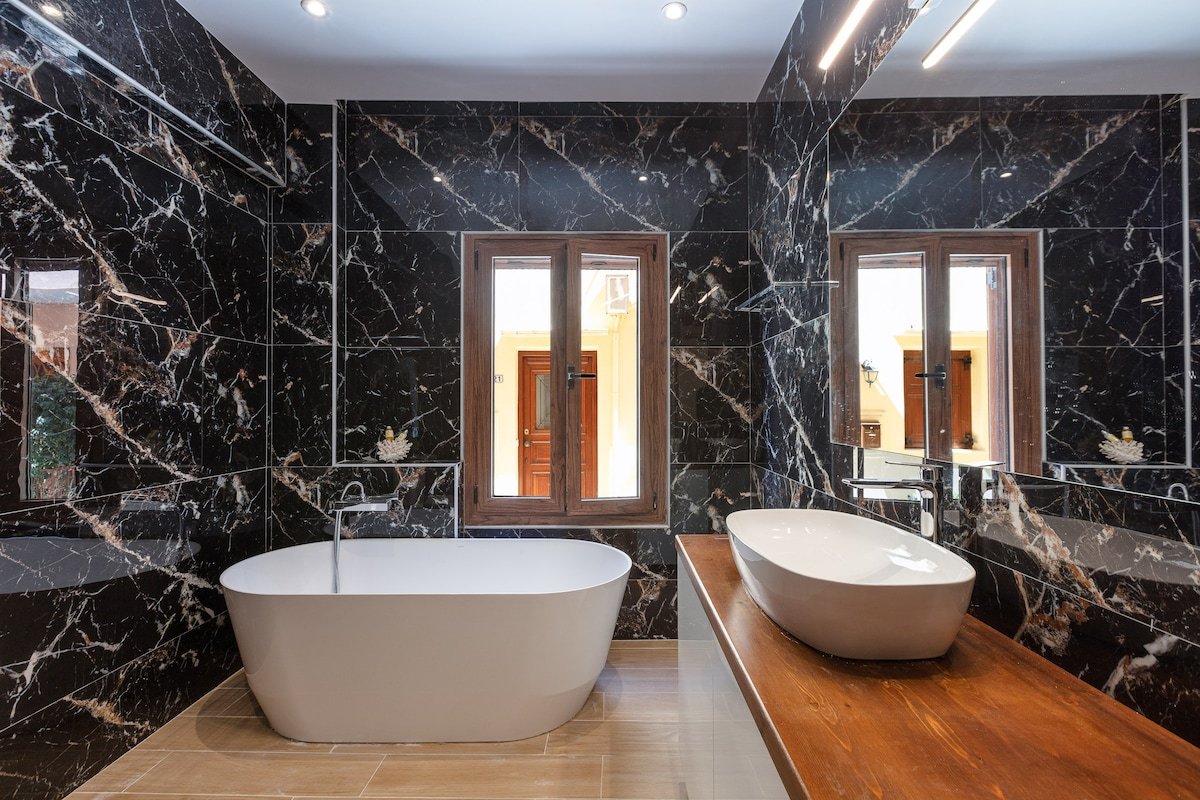 The Old Town Gem gallery image 4