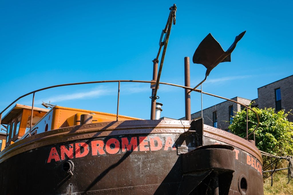 Sleeping on a boat – Ecohostel gallery image 3