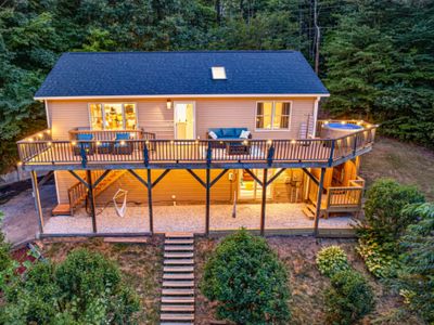 AVL Mountain & River View Retreat Hot Tub & Sauna