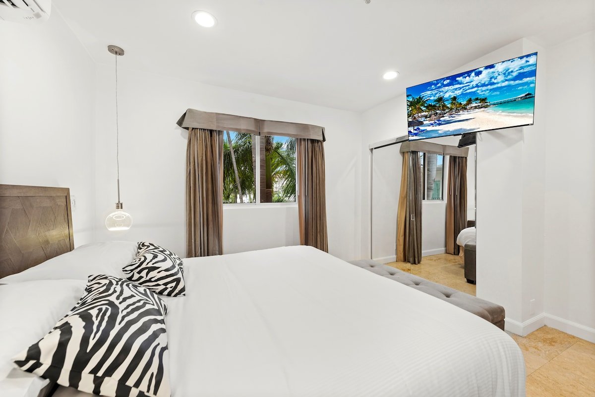 Sea Ray Jr. Penthouse – 301PH gallery image 5