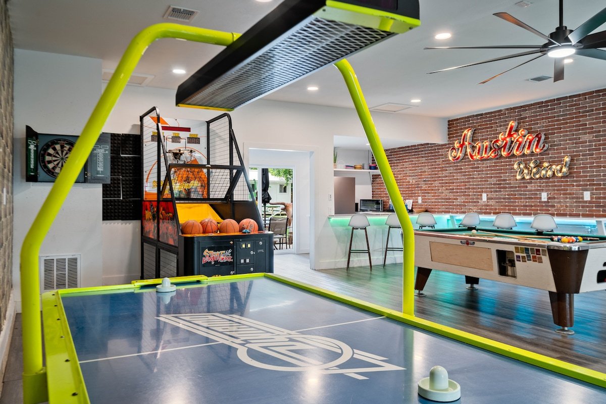 Zilker Arcade home w/ Heated Pool! gallery image 5