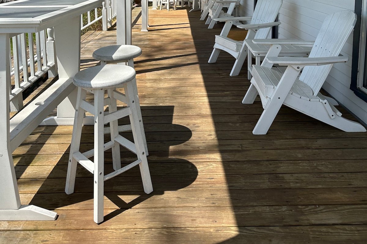 Coastal 8BR Historic Home at Ocean Walk gallery image 4