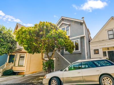 Lovely Arts & Crafts home on quiet Castro street