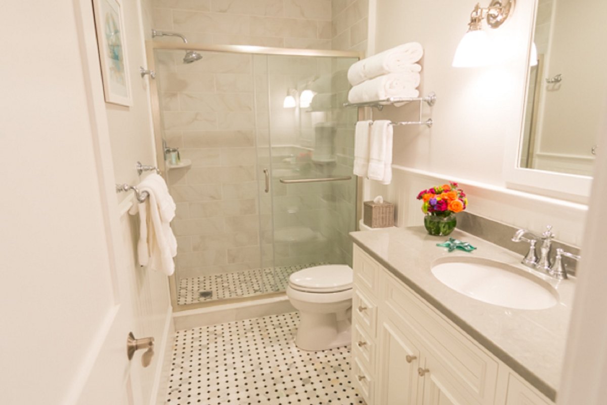 Gorgeous Condo w/Roof Deck, Harbor Views on Thames