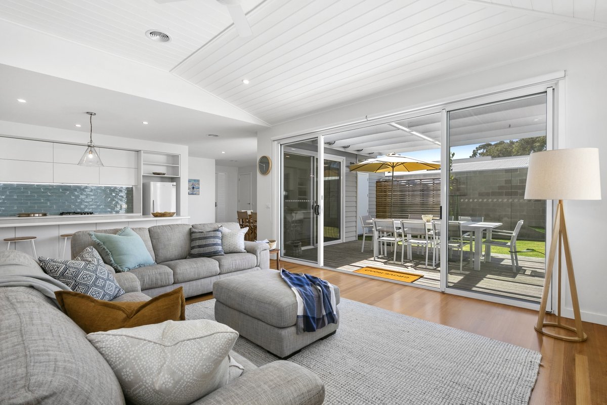 Beach, River, Golf, Shops -all within easy reach!