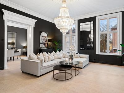 Luksuriøs og Sentral Leilighet