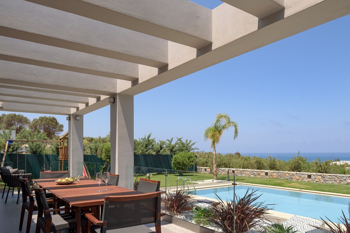 Agrielia Villa II, Graced by Heated Spa Whirlpool gallery image 5