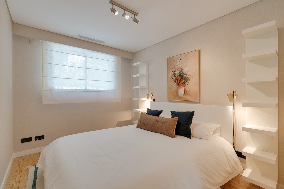 Cascais Contemporary Villa by Cadenzalux gallery image 3