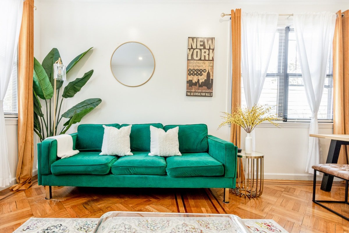 The Brooklyn Haven 6BR|2 Ba | Free Parking gallery image 4