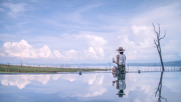 Changa Safari Camp - Infinity Swimming Pool