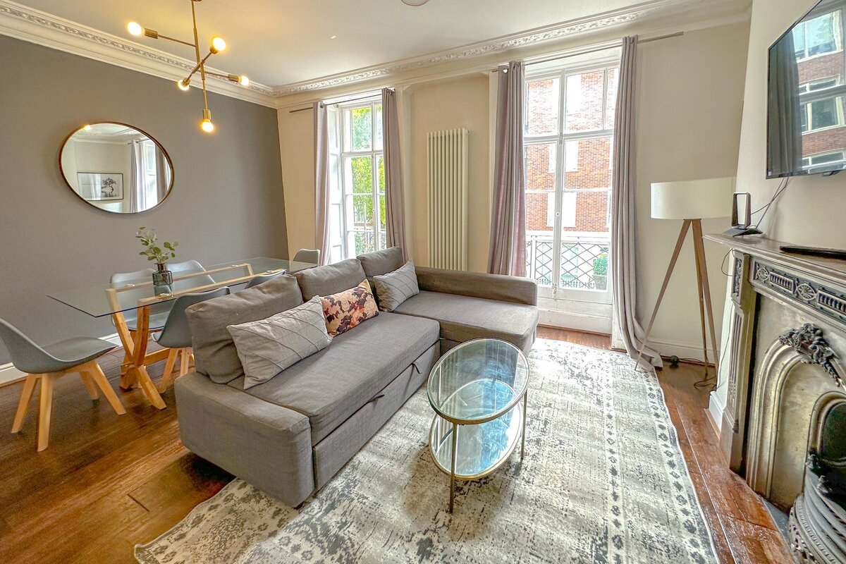 Spacious 5 bedroom apt Bloomsbury – Russel Square gallery image 3