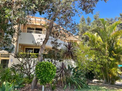 Comfort, Coastline and Cafes