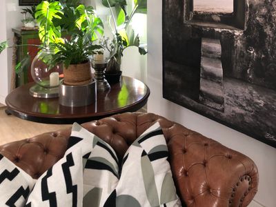 Stylish Lisbon Flat with 3 Ensuite Rooms + Patio