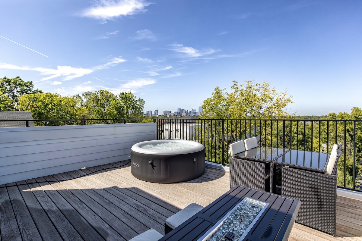 Downtown Jungle! •Exotic, Unique, Bold• 7 min 2 DT gallery image 5