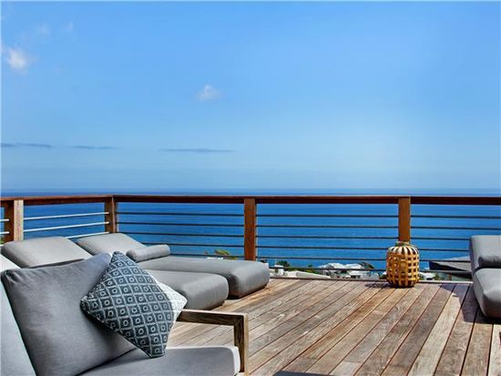 Photo 3 of La Baia accommodation in Camps Bay, Cape Town with 6 bedrooms and 6 bathrooms