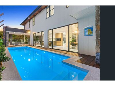 Barefoot Beachfront @ She Oak- Beachfront home