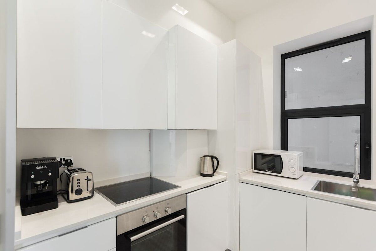 Tranquil 3 Bedroom a few steps from Covent Garden gallery image 4