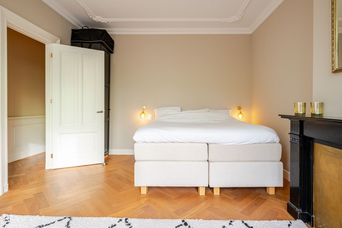 Luxury house with garden in popular Amsterdam area gallery image 5