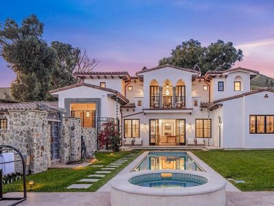 Coastal Bliss w/ Stunning Views & Upscale Design