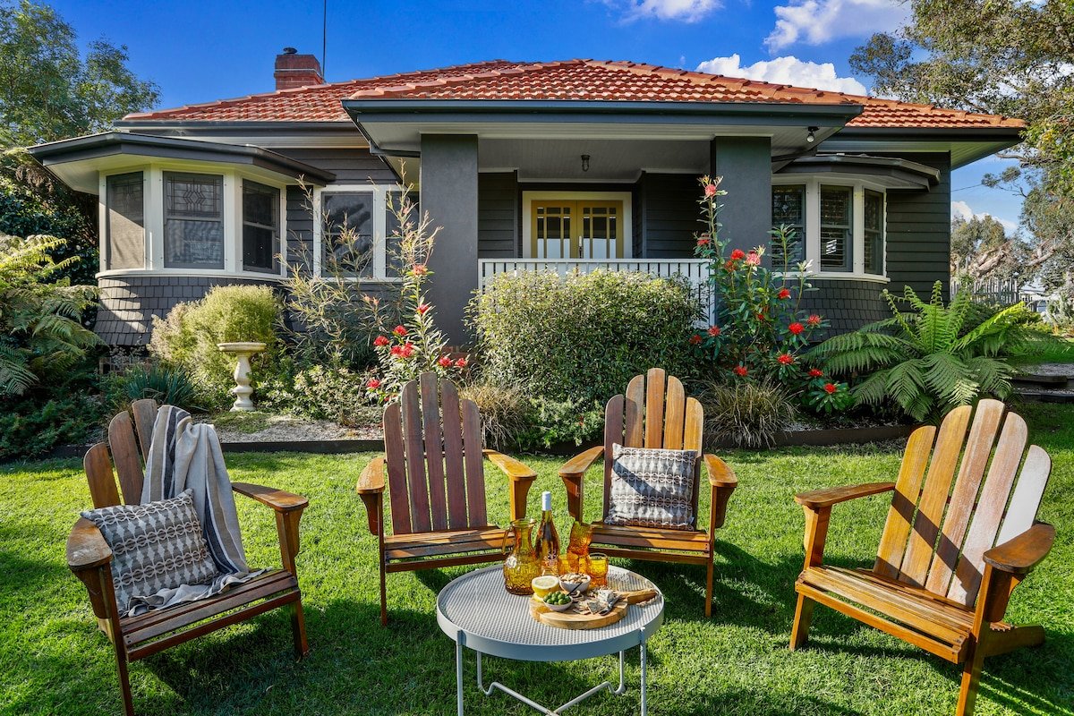 SeeApollo – 1920s Bungalow (7 Bedroom) gallery image 2