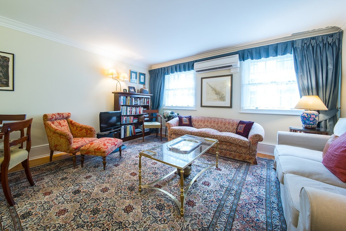 Classic 2 bed apartment in magnificent Mayfair gallery image 2