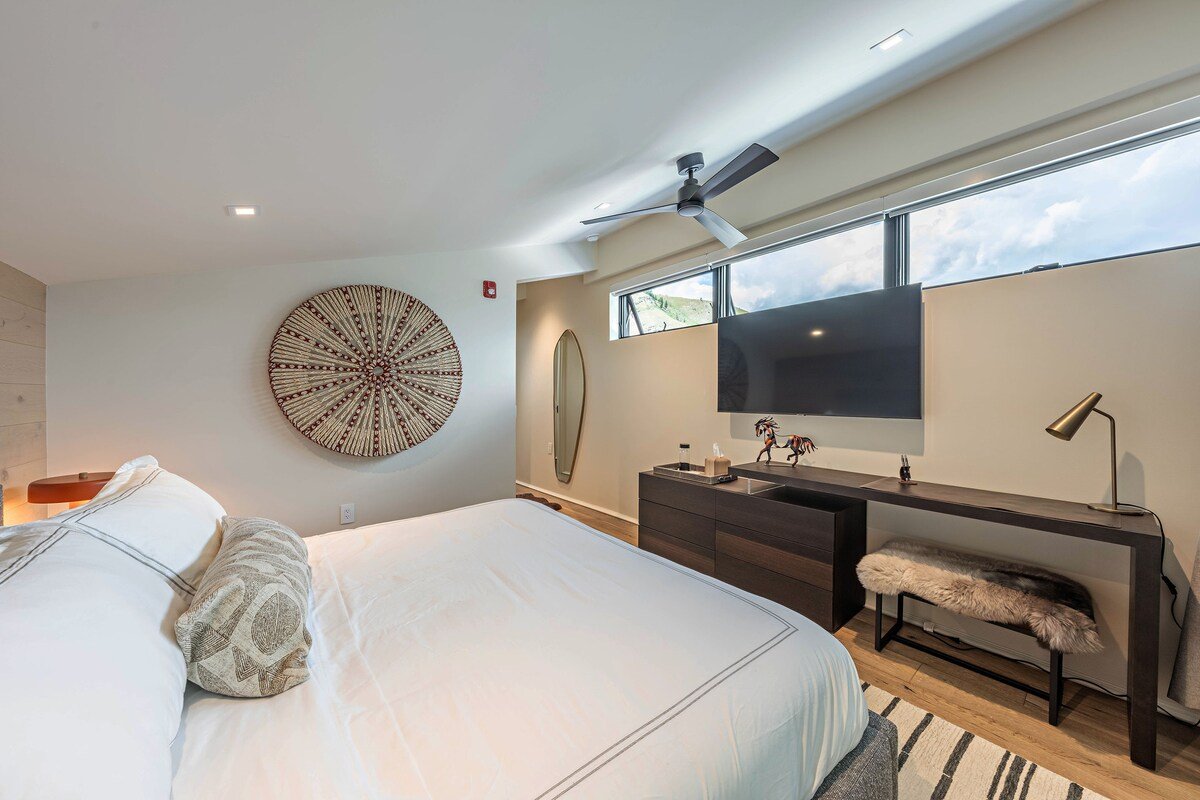 Eagle’s Rest – Top floor 3BR Luxury Residence gallery image 2