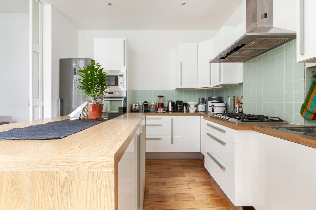 NEW: Magnifique duplex 8 pers de 180m, patio 30m2 gallery image 4