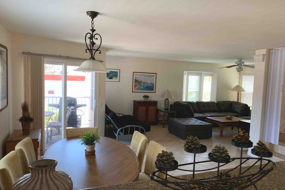 Mission Beach House with a rooftop deck gallery image 3