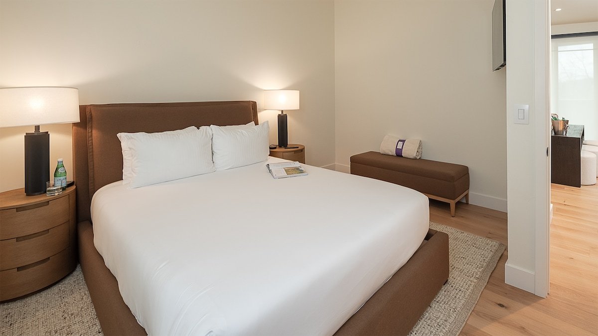 Scenic Sanctuary Above it All | Raptor Ridge gallery image 4