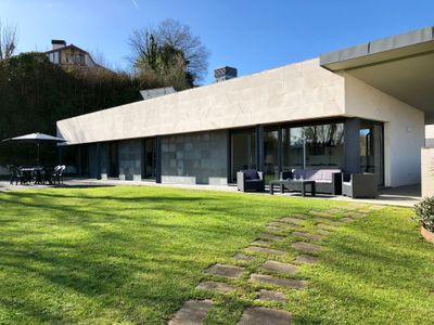 4 BEDROOM VILLA 15MIN FROM CITYCENTER PARKING WIFI