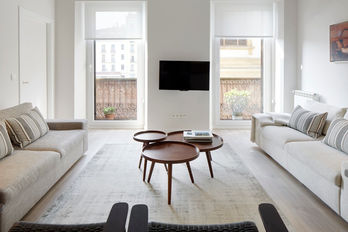 Oteiza by FeelFree Rentals gallery image 3