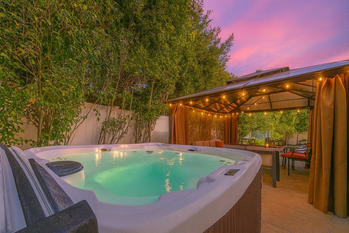 111 New Spa | Entire Home/Prime Area | ALE Ready gallery image 3