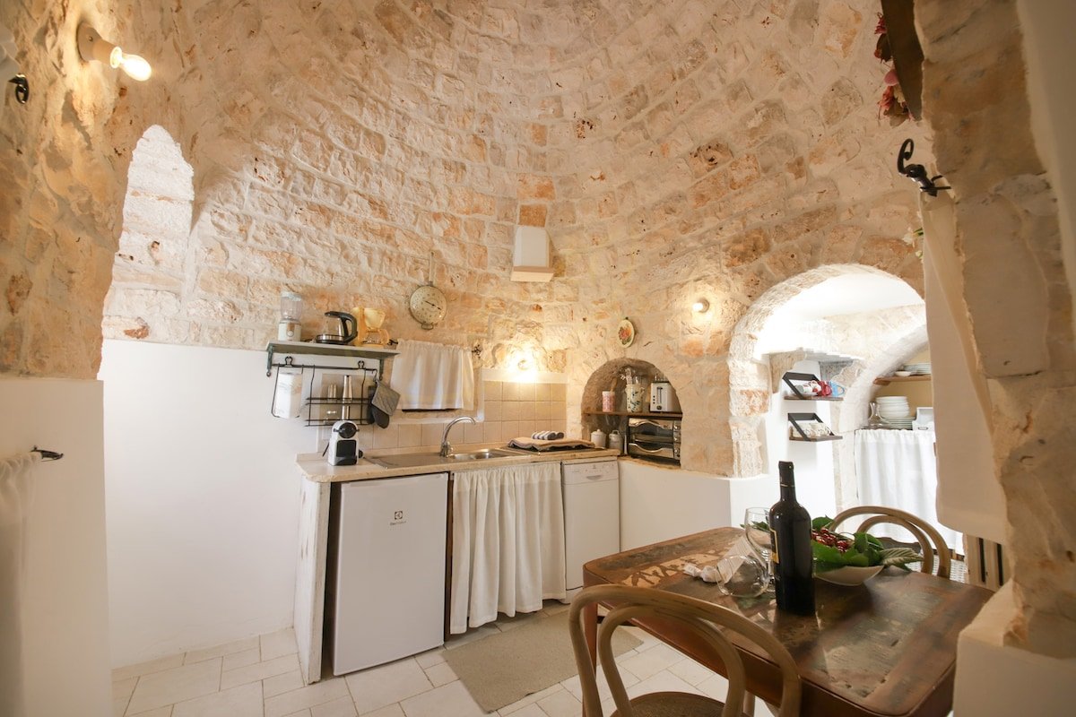 TD Dimora di Genna Trulletto with Lush Garden Pool gallery image 5